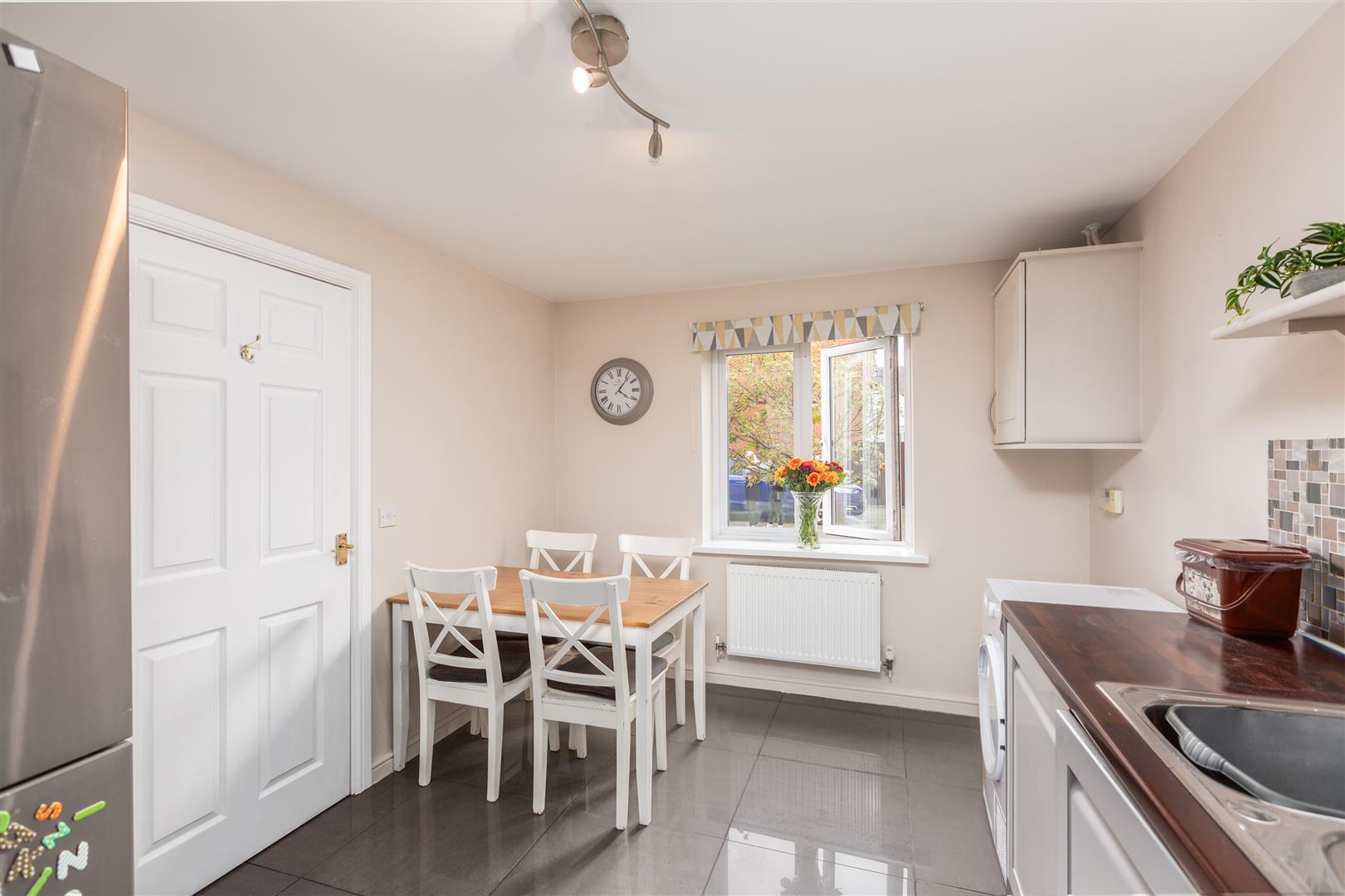 Ffordd Y Gamlas, Bynea, Llanelli, SA14 9AY